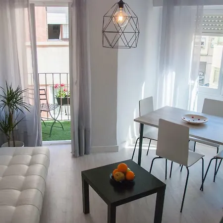 Homestay Plaza De Toro Studio *