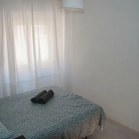 Plaza De Toro Studio Homestay